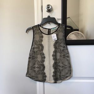 super cute lacey top