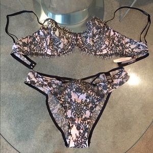 ❤️Very Sexy Collection Bra & Rhinestone Cheekini!