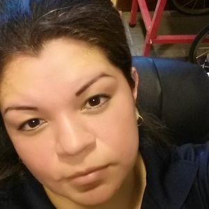 Meet your Posher, Roxana