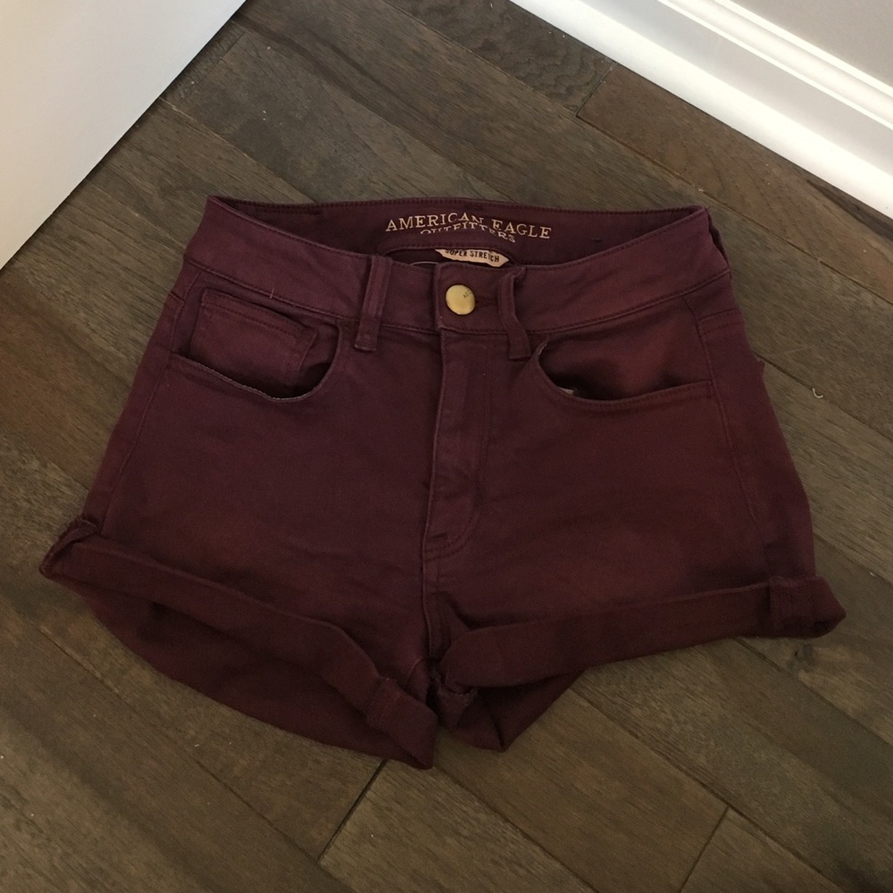 burgundy american eagle shorts