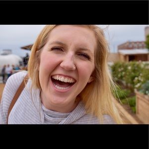 Meet your Posher, Emily