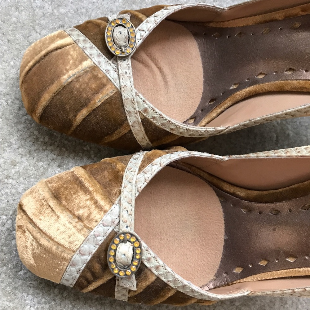 BCBGirls Velvet Pumps