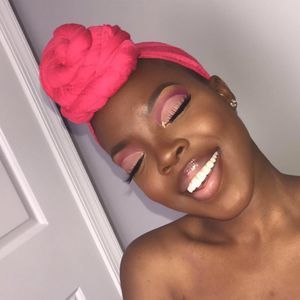 Meet your Posher, Modupe