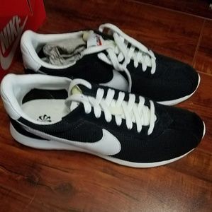 Men's Nike Roshe LD-1000