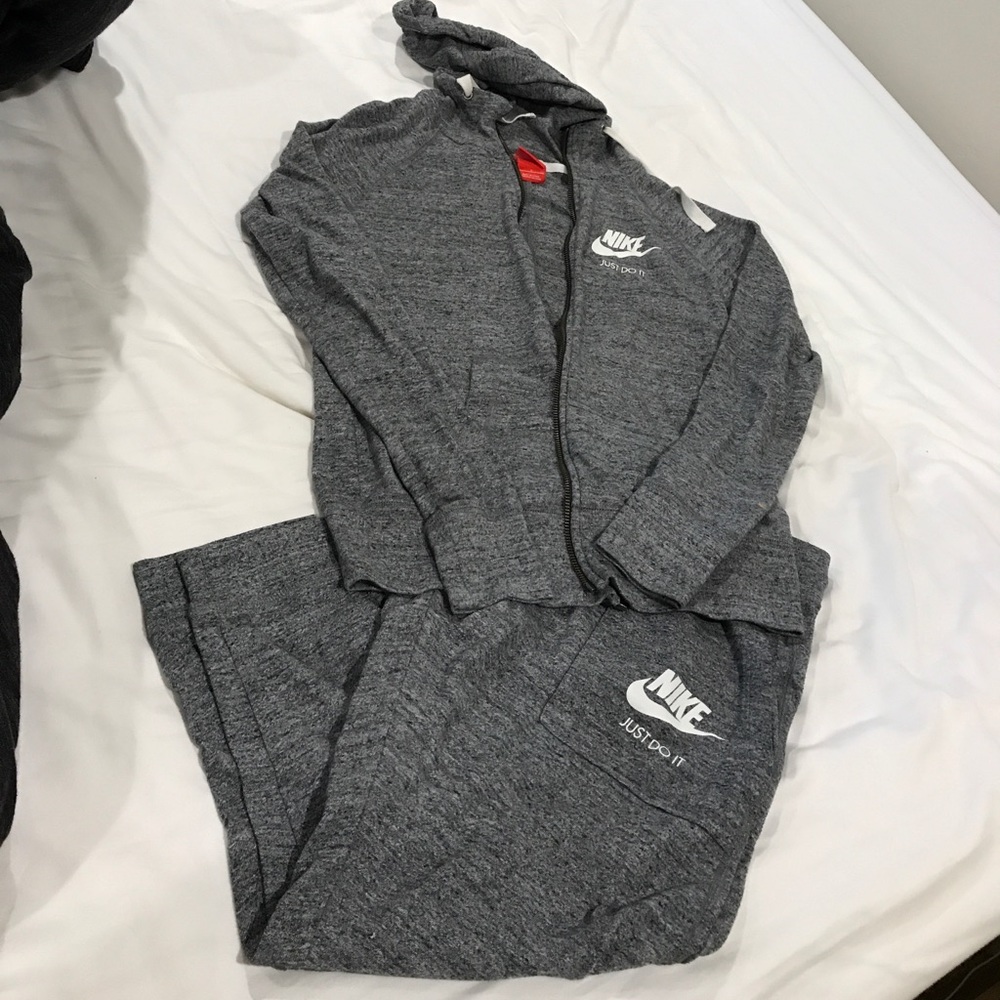 Nike warm ups