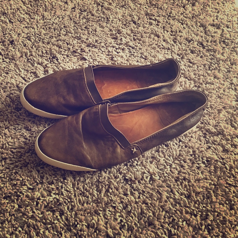 Women's Frye flats