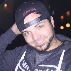 Meet your Posher, Augie