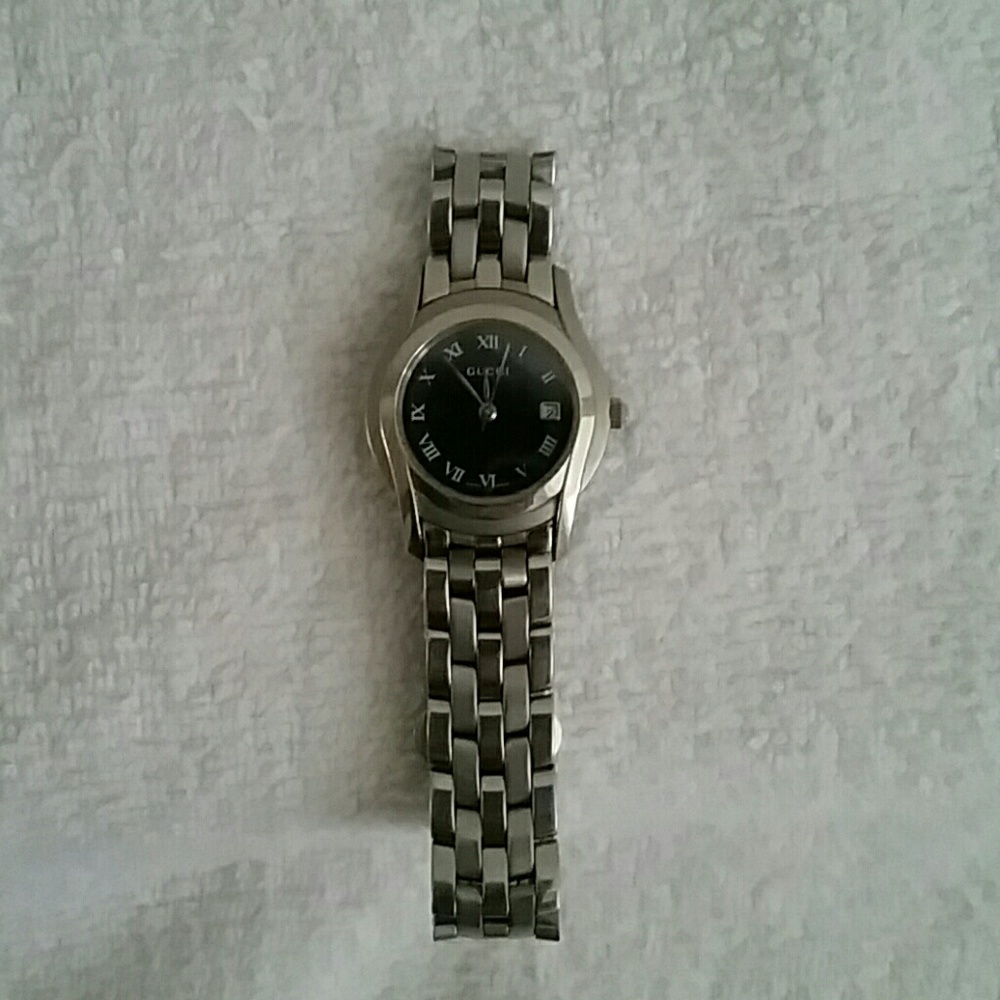Authentic Gucci watch Swiss made