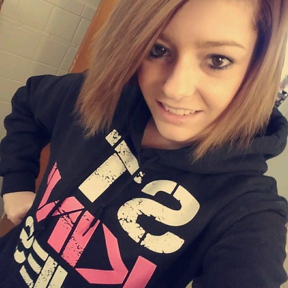 Meet your Posher, Tasha - Picture 1 of 1