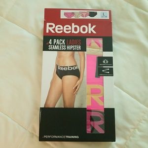 NWT Reebok 4pk Ladies Hipsters