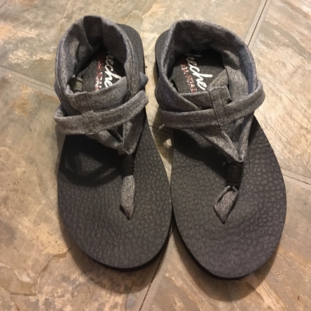 Skechers sandals-Open to Offers