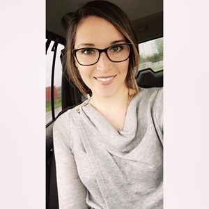 Meet your Posher, Rachel