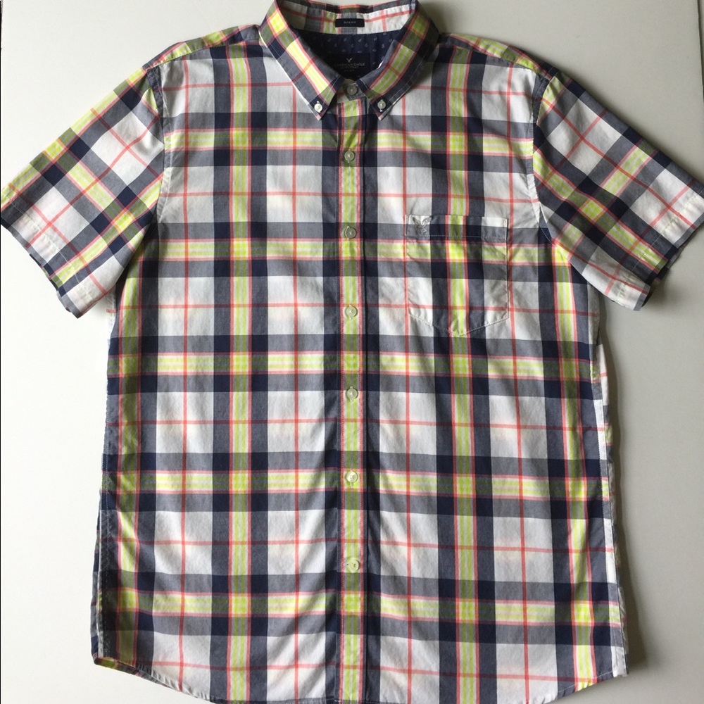 Ⓜ️SALE MENS LG AEO SHORT SLEEVE. WORN 3-4 TIMES.