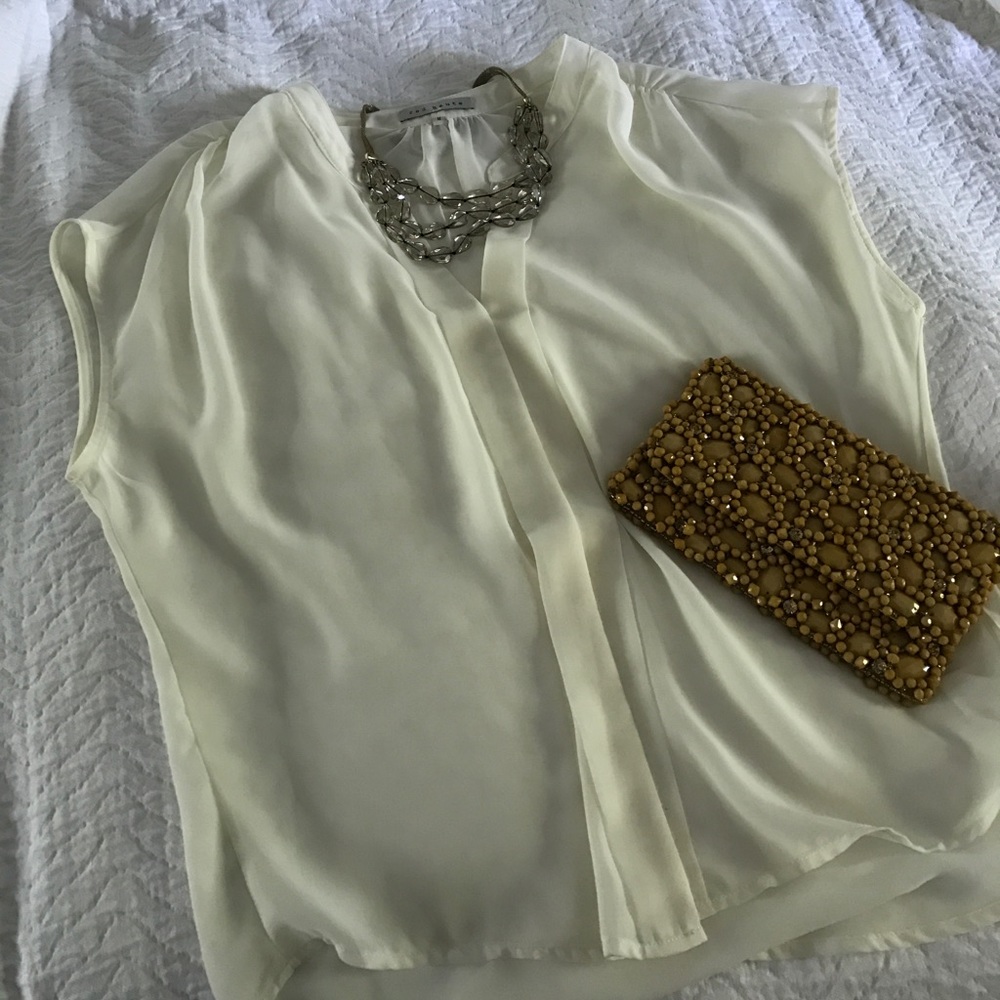 ❤️ SALE 💙 Ivory Blouse