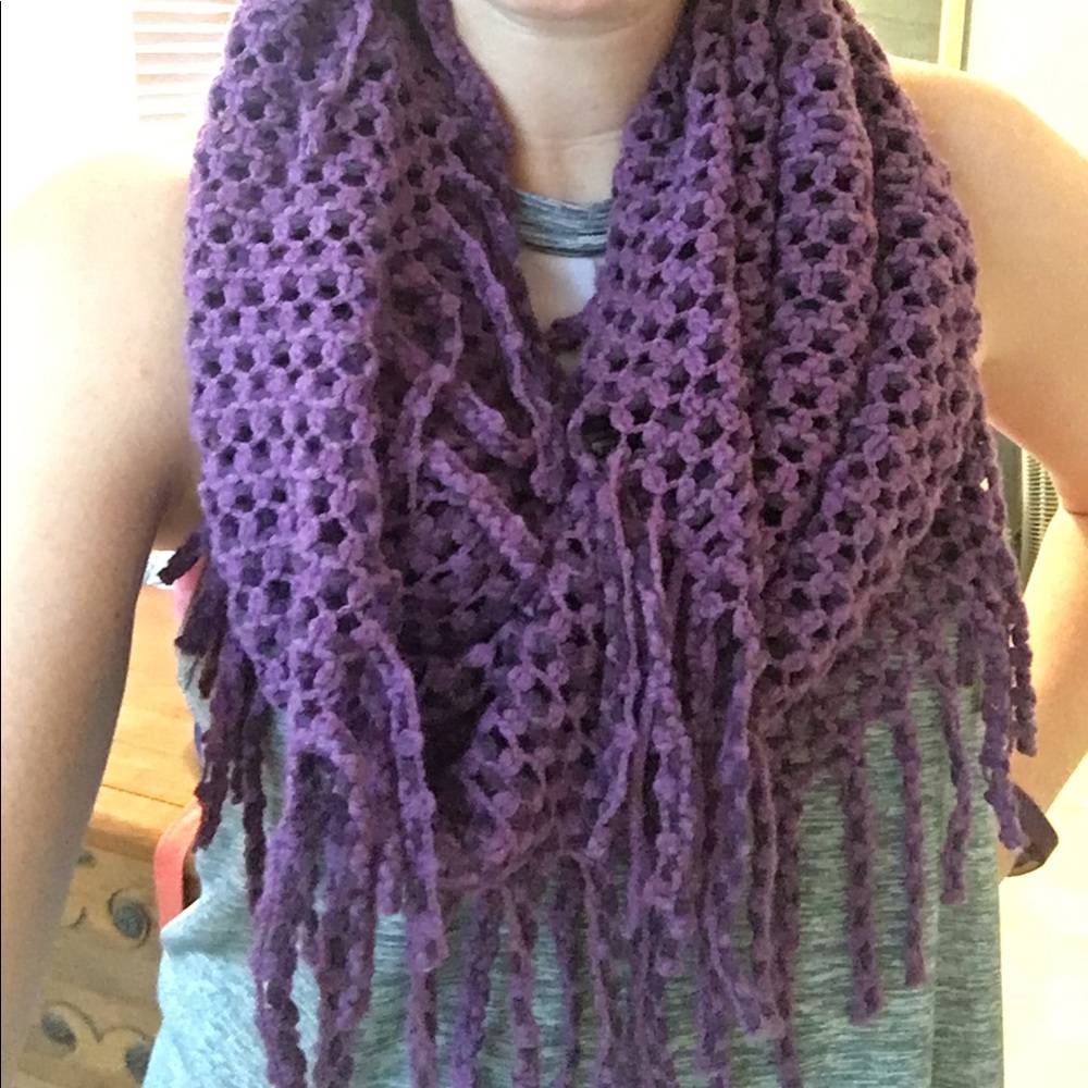 Purple Infiniti scarf NWOT