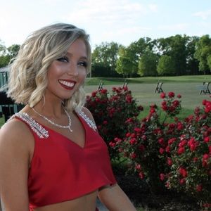 Meet your Posher, Alexis