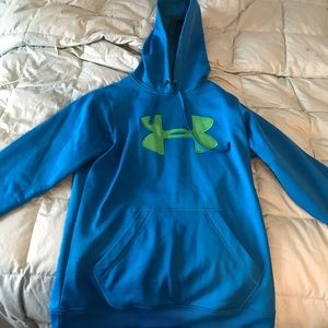 Under Armour sweat shirt