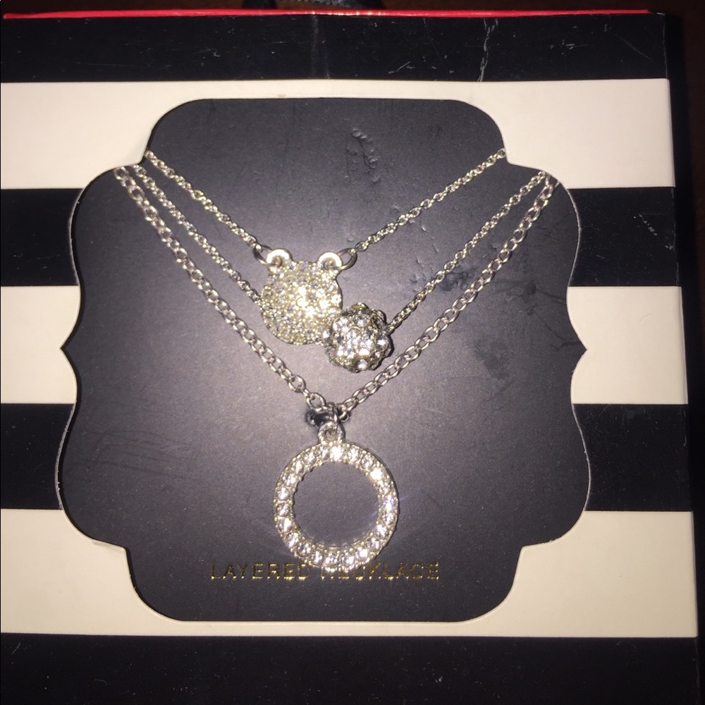 Layered necklace set