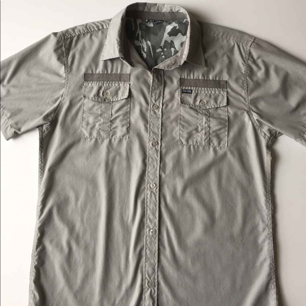 Ⓜ️SALE MENS LG SHORT SLEEVE. WORN ONCE.