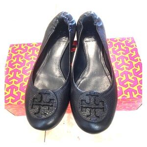 Tory Burch Leva logo flats navy blue wBox size 7.5
