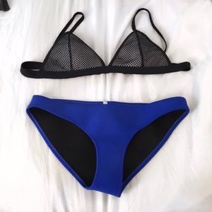 Triangl bathing suit set