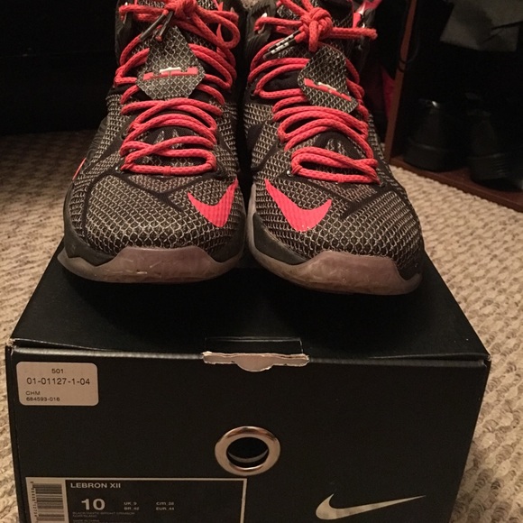 LeBron 12. LeBron shoes. Nike Basketball Shoes. - Picture 2 of 4
