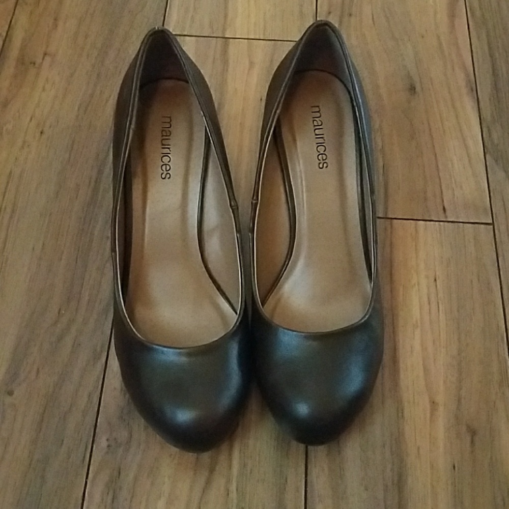 Dark brown 7.5 wedge dress shoes