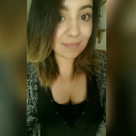 Meet your Posher, Alma - Picture 1 of 1