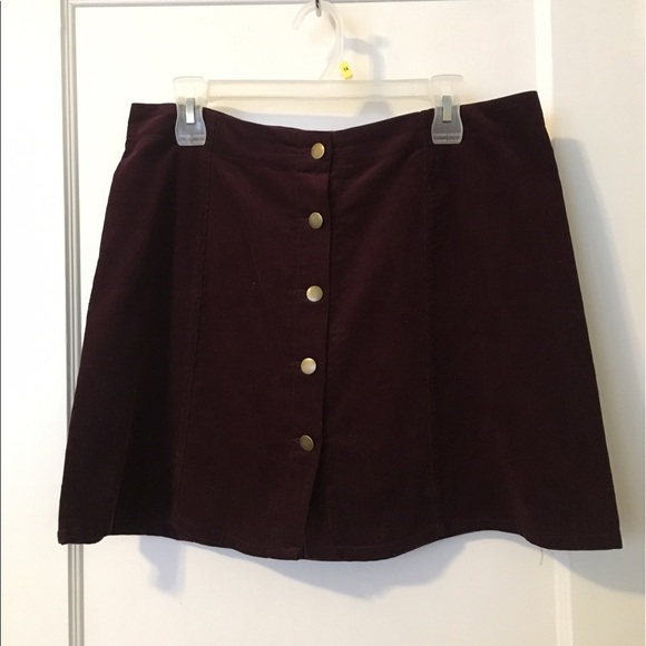 SOLD | Burgundy corduroy button down skirt - Picture 1 of 3