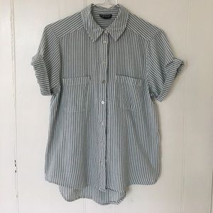 Short sleeve button down with pockets