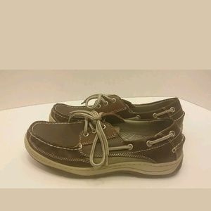 Men boat shoes