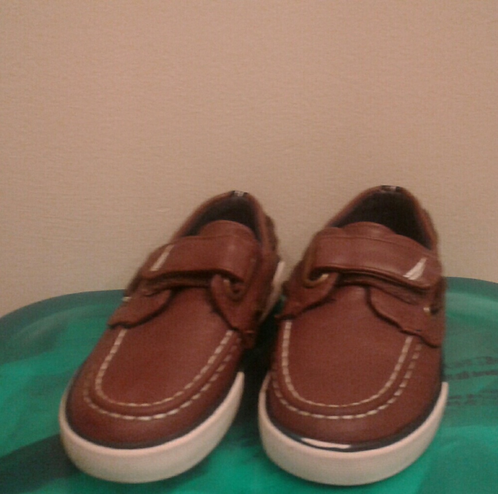 Brown nautica shoes