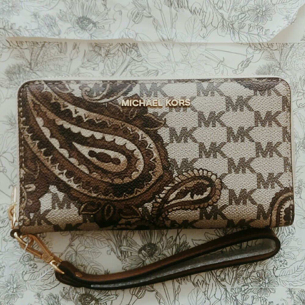 Michael Kors Wristlet Wallet NWT