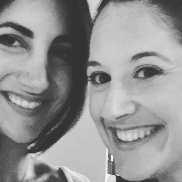 Meet your Posher, Lauren - Picture 2 of 4