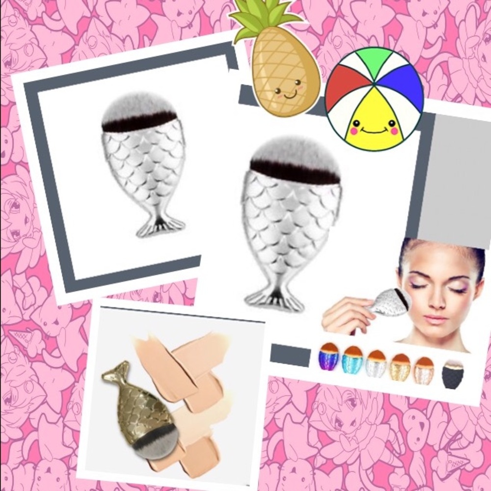 🚫SOLD🚫 🐠SILVER &WHITE Mermaid Brush