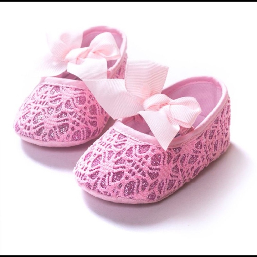 Pink bowknot with grippers