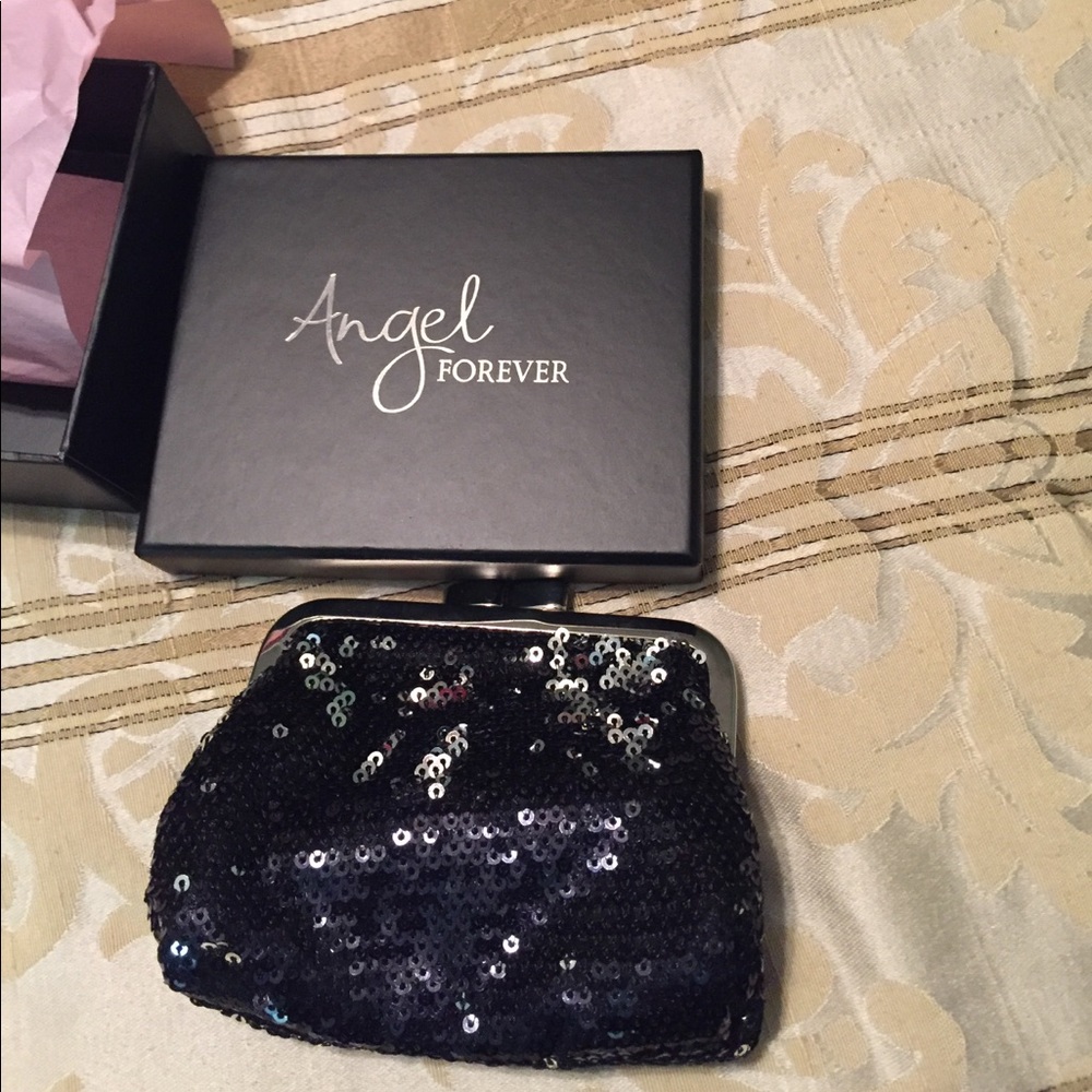 NWOT Victoria secret angel forever clutch