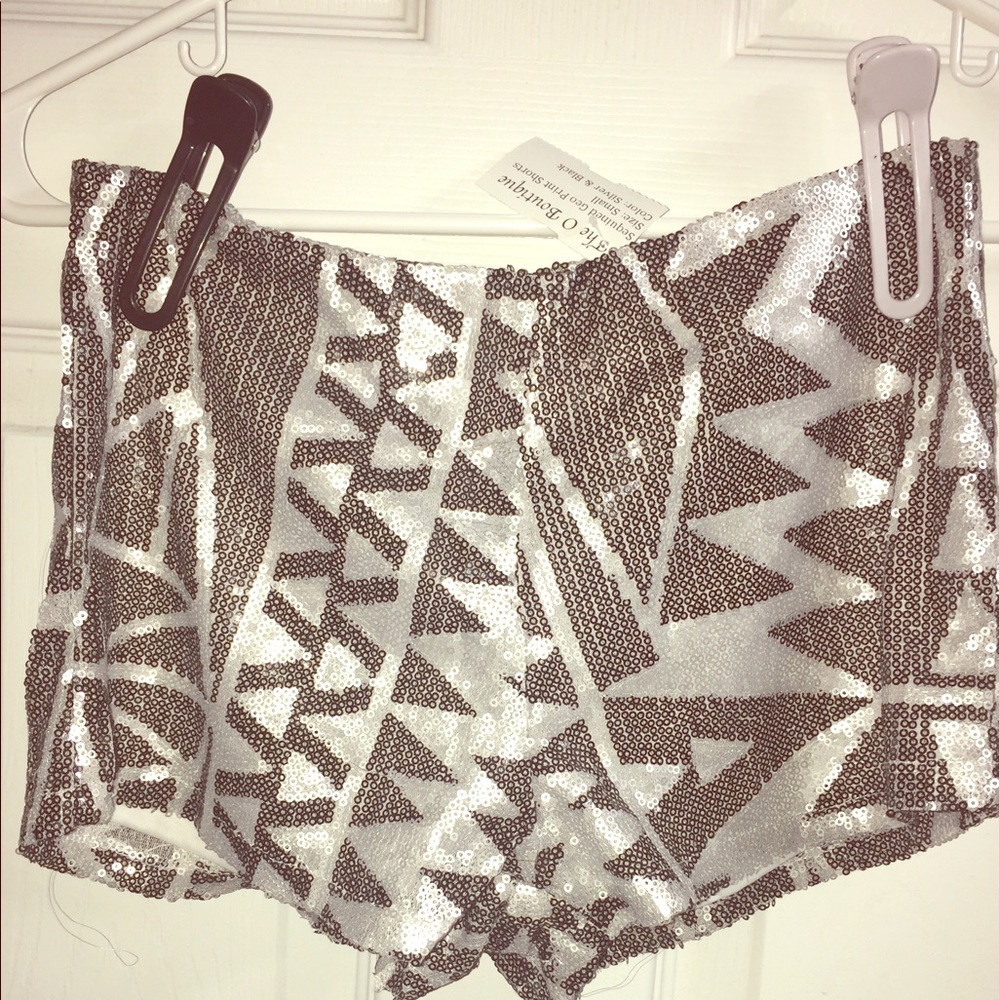 Sequined Shorty shorts (NWT)-/must bundle