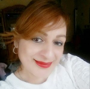 Meet your Posher, Leticia