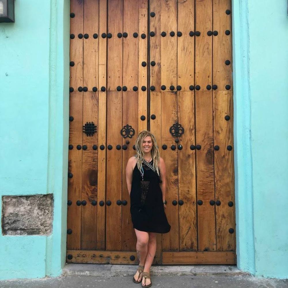 Meet your Posher, Laura