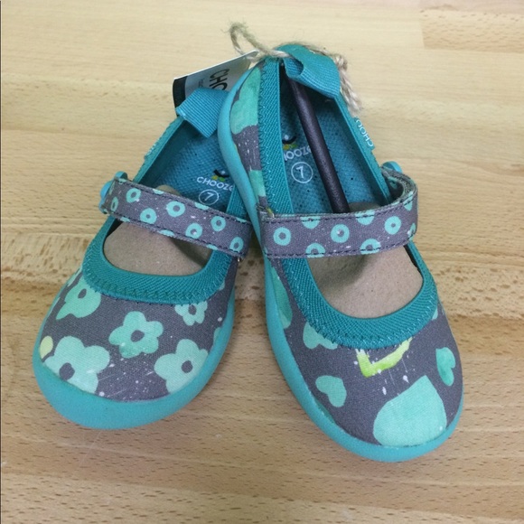 63 off Chooze Other Teal Flower &amp; Hearts Chooze Shoes