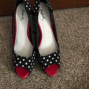 A sexy pin up inspired heels