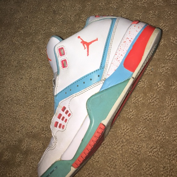 White Jordan's - Picture 3 of 4