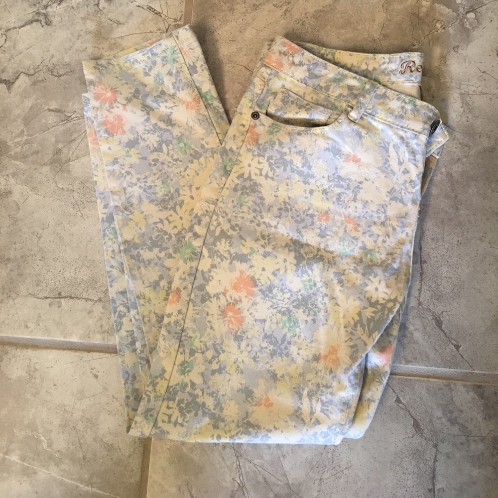 Floral skinny pants