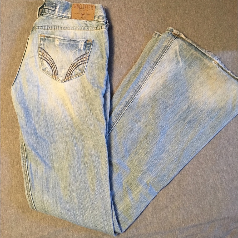 Hollister distressed jeans