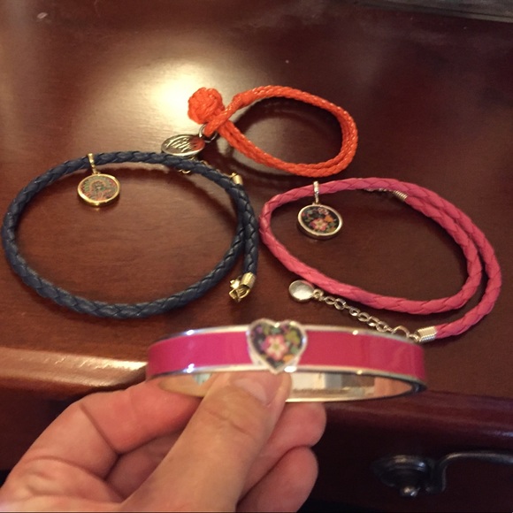 4 Vera Bradley bracelets - Picture 2 of 2