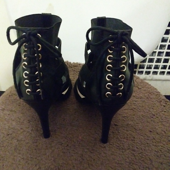 Nine west heels - Picture 2 of 3