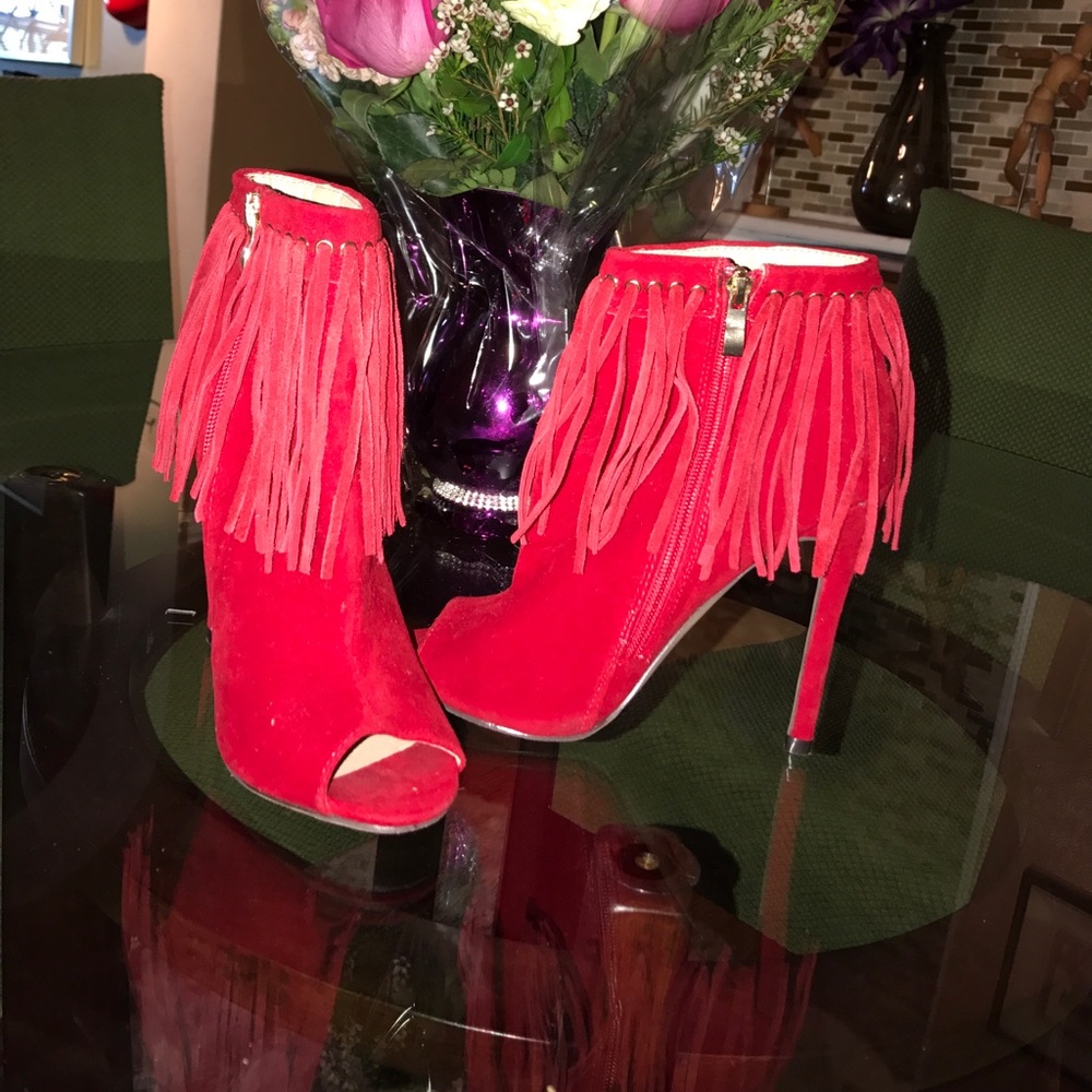 4 inch red fringe heels