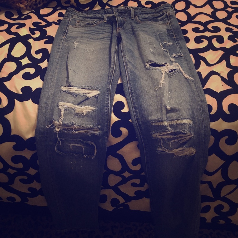Destroyed jeans
