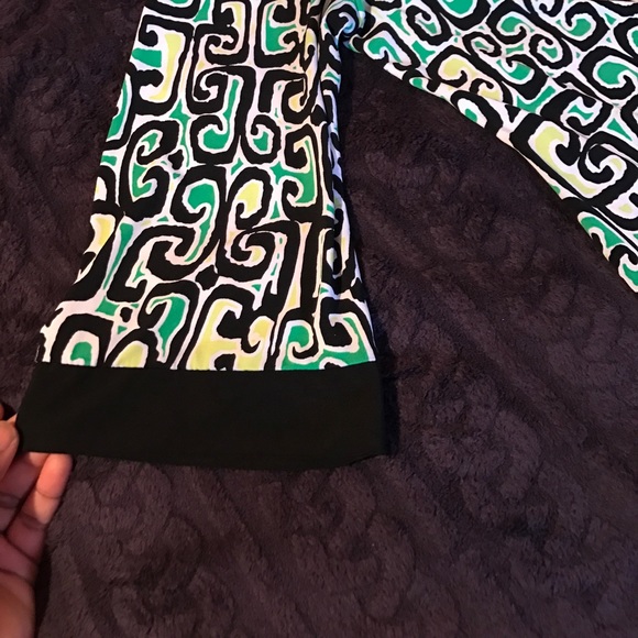 Large Cato Dress - Picture 2 of 4